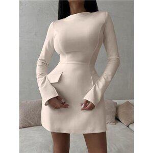 Long Sleeve Bodycon Mini Dress with Pockets